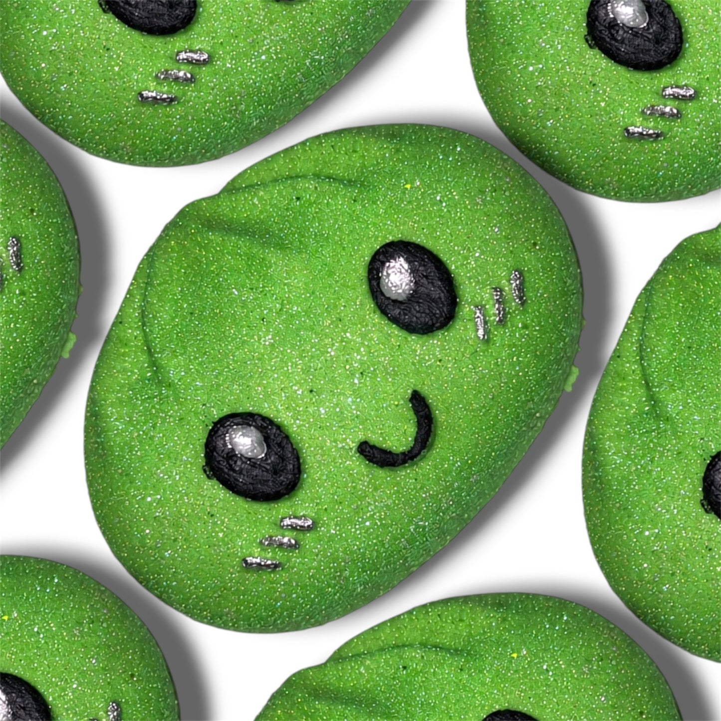 Green Dumpie Bath Bomb