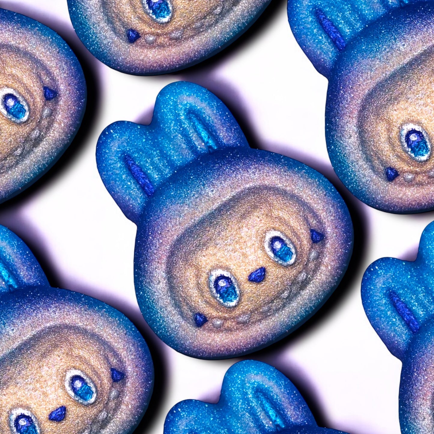 Purple/Blue Eyes Open Lab Bath Bomb