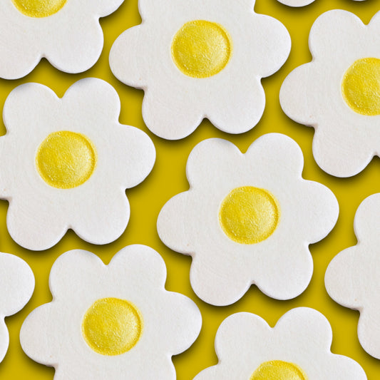 Large Daisy Flower Bath Bomb