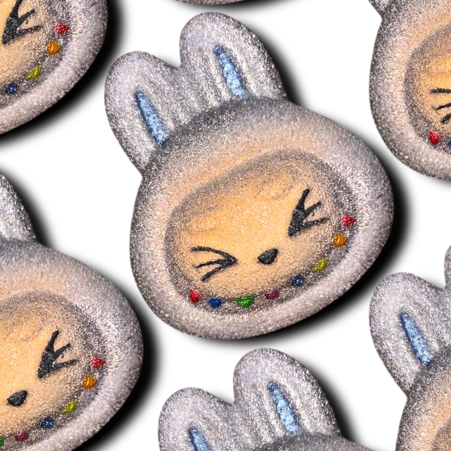 Grey Eyes Closed Lab Bath Bomb